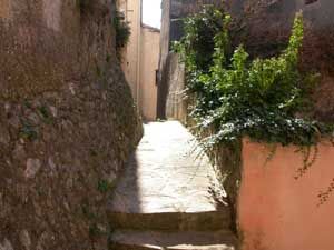 village-rue-face-maison-copte.jpg