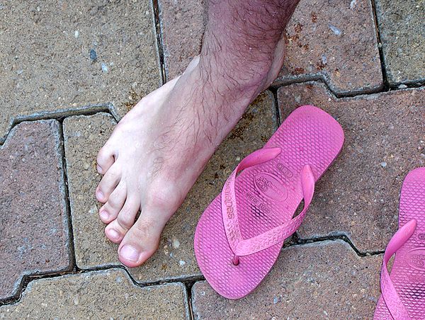 tong-pied.jpg
