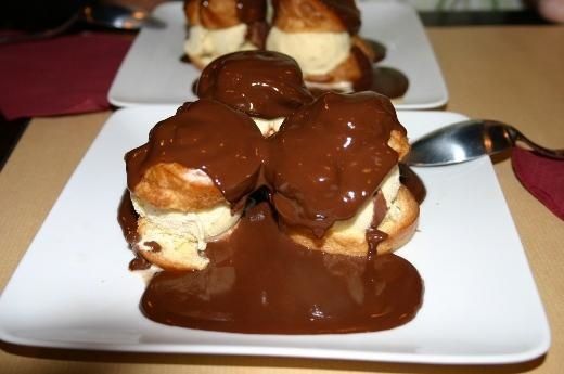Les meilleures profiterolles que j'aie jamais mangées