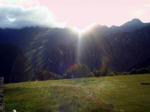 Redimensionnement-de-299-Machu-Picchu---lever-de-soleil.JPG