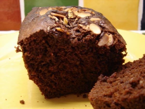 Gateau au yaourt,chocolat,amandes
