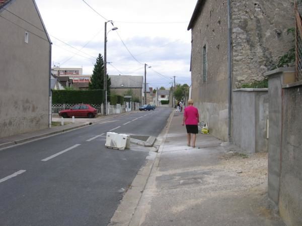 création de places de stationnement sur la voierie rue de bel air à Blois