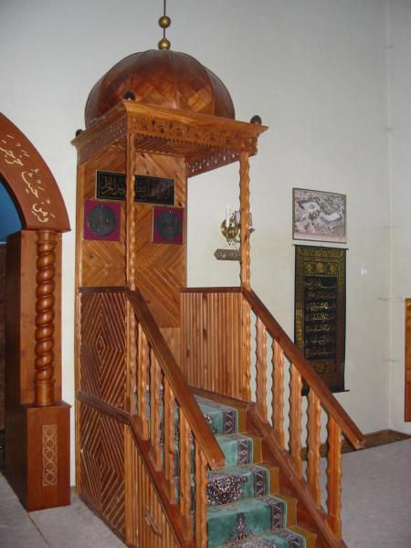kaunas-mosque-lithuanie-mosque-musulmans-tatars-minbar-05c5.jpg