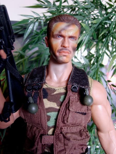 PREDATOR HOT TOYS DUTCH 4