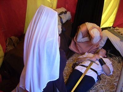 Renaud le pauvre prévot sur son lit de mort, torturé pour sa générosité par le cruel Richard de Clémont. http://medieval-moyen-age.net