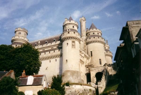 chevaliers du moyen age, arme du moyen age, chevalier templier, la commanderie des templiers, peinture moyen age, vocabulaire du moyen age, tapisserie moyen age, les peintres du moyen age, recettes du moyen age, poesie moyen age, vetements moyen age, les paysans au moyen age, jeux au moyen age, habits du moyen age, metiers du moyen age, la medecine au moyen age, outils du moyen age, la vie quotidienne au moyen age, paysans au moyen age, les villes au moyen age, alchimie au moyen age, la cuisine medievale, torture au moyen age, plantes medicinale du moyen age, histoire du moyen age, mysteres du moyen age, secrets du moyen age, légendes du moyen age, ecole au moyen age, chateau du moyen age, chateaux forts du moyen age, les sorcieres au moyen age, www.medieval-moyen-age.net