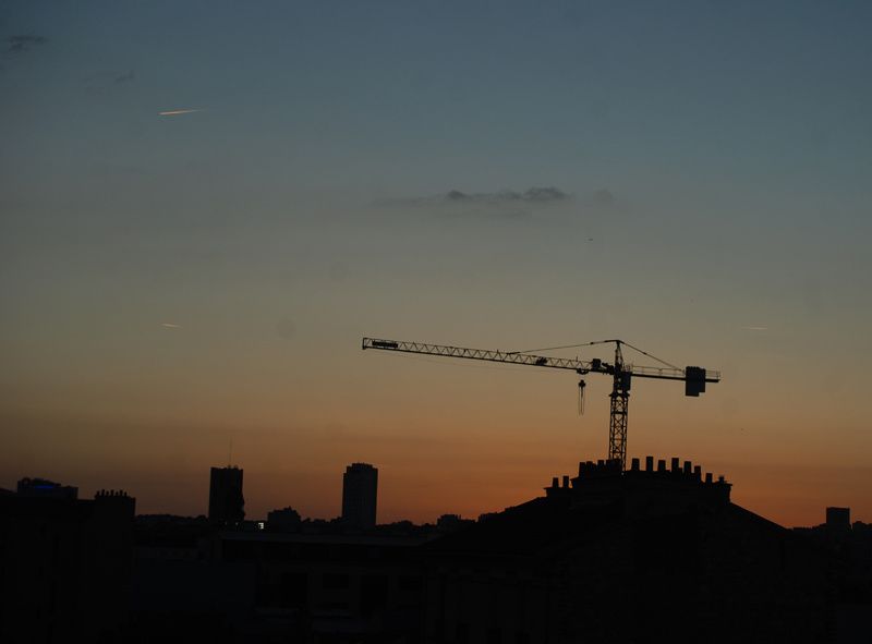 un-soir-sur-les-toits-de-Paris-orig.jpg