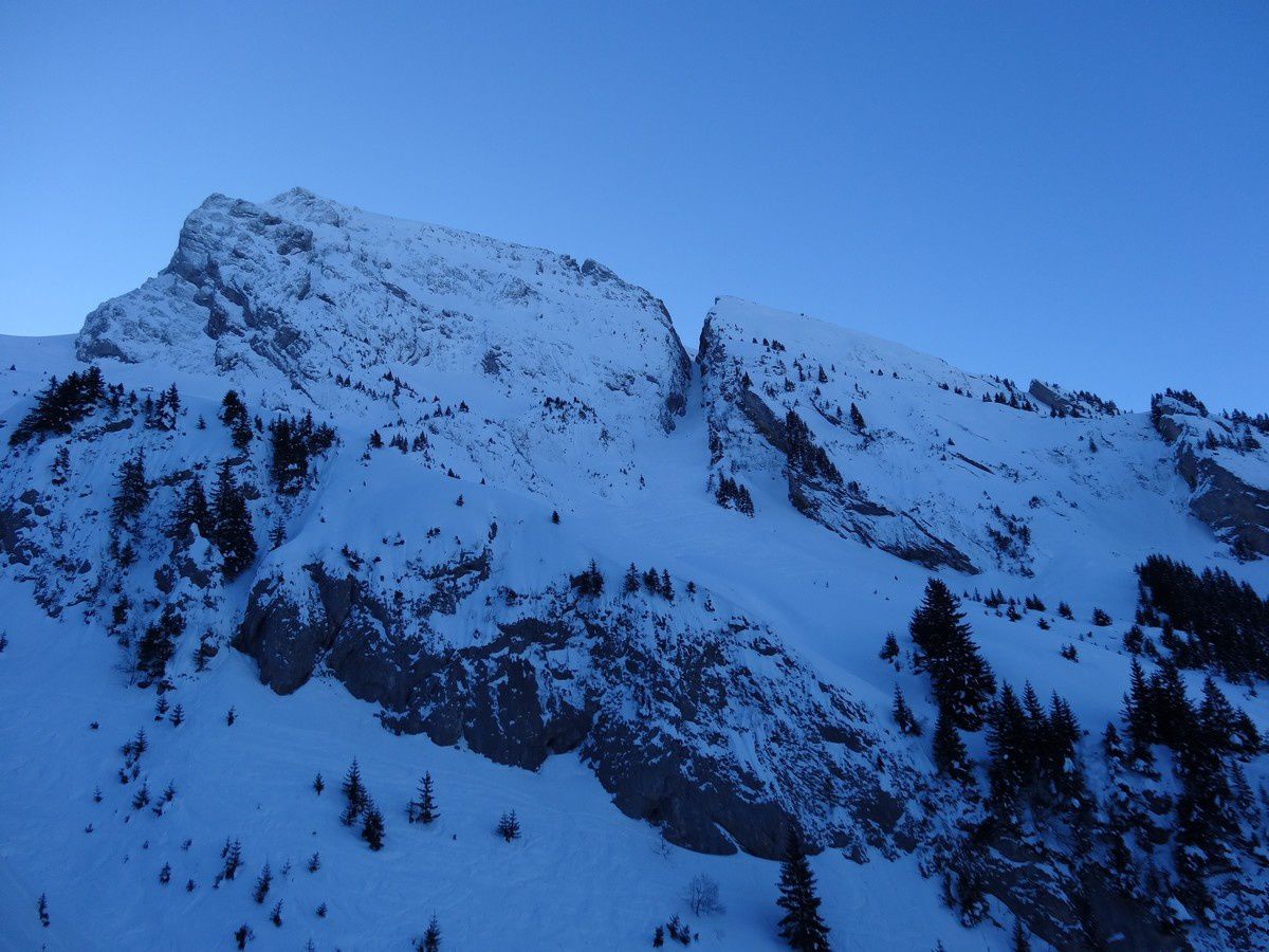 Pointe de Blonniere - Coillu à Bordel - Etale 2483 m - combe Foiroux - Le  Petit Alpiniste Illustré