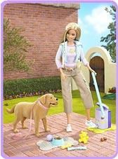 Le chien de Barbie fait ses crottes - Jack russell terrier