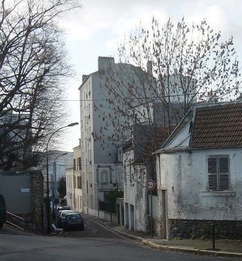 allée des Maisons-Russes vue de l'allée de Montfermeil Raincy-Nono Vue de l'allée des Maisons-Russes