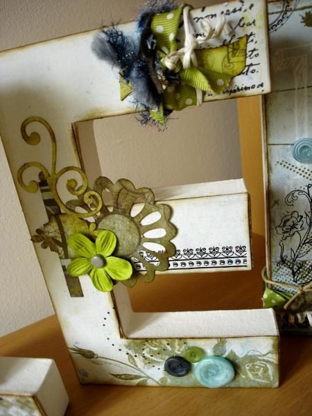 Documents-and-Settings-MARIE-ANNE-Bureau-Mes-images-COMPAGNIE-DU-SCRAP-DSC06117.JPG