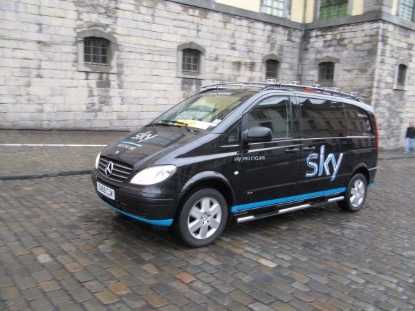 Véhicule Team Sky cycling professional Véhicule Team Sky cycling professional