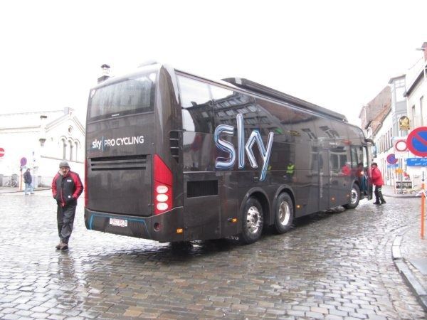 Véhicule Team Sky cycling professional Véhicule Team Sky cycling professional