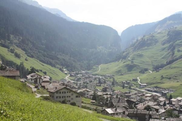 Le paysage de Vals dans les Grisons une montagne entre tradition et ...