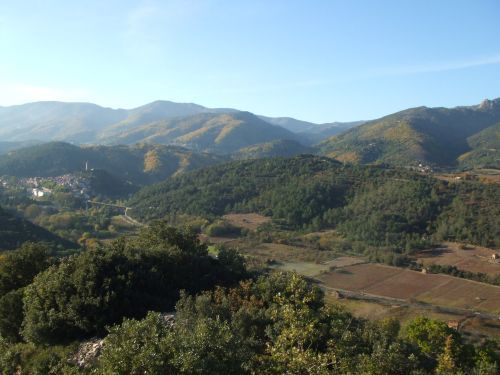 Herbst-Blick-auf-Olargues.jpg