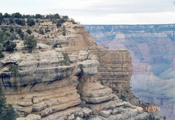 L'image « http://idata.over-blog.com/0/13/42/39/grand-canyon-mountain-goat.jpg » ne peut être affichée, car elle contient des erreurs.