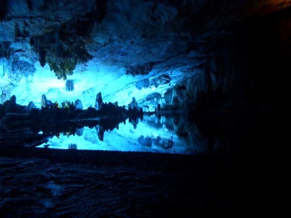 Grottes de la flûte de roseau