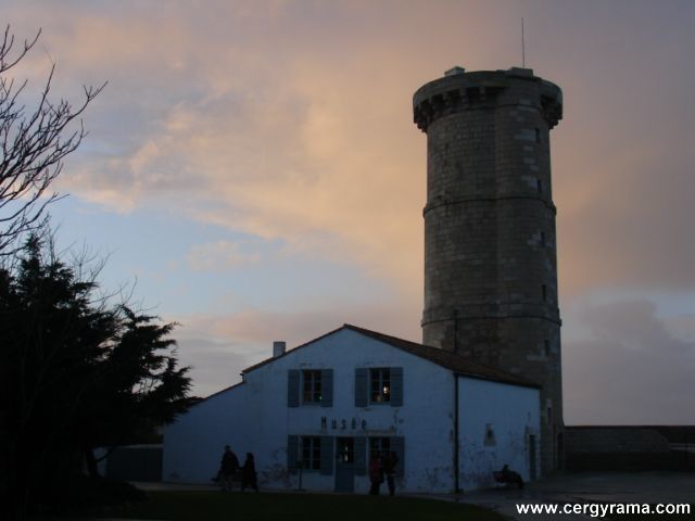 phare-baleine-musee.JPG