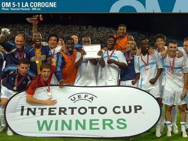 [Image: olympique-de-marseille--fond-d--ecran-va...o-2005.jpg]