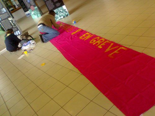paris-8-greve.jpg