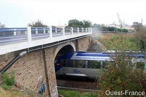 TGV-les-Sables---Pont.jpg