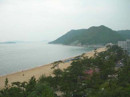 pas grand monde à Shibukawa Beach