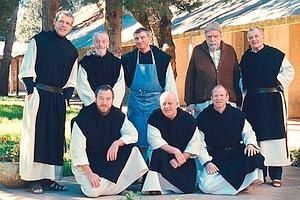 Moines-Tibhirine-groupe.jpg