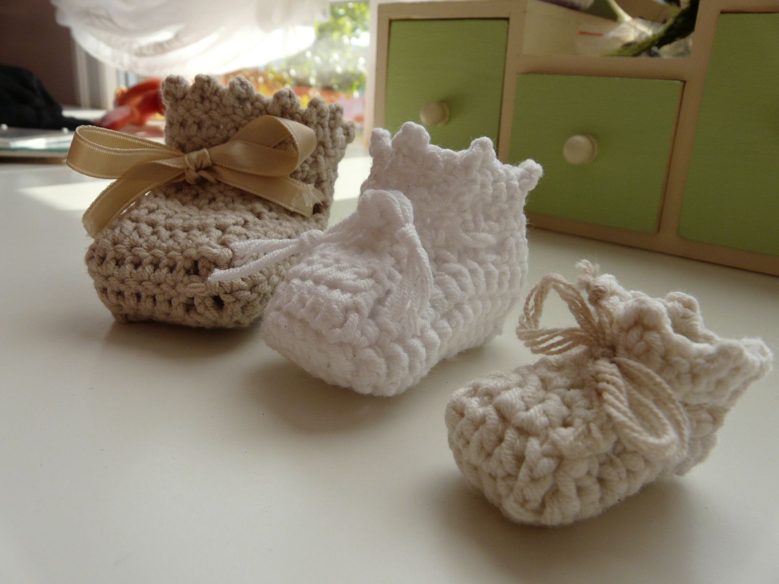 crochet-chaussons-b-b--3tailles--1-.jpg