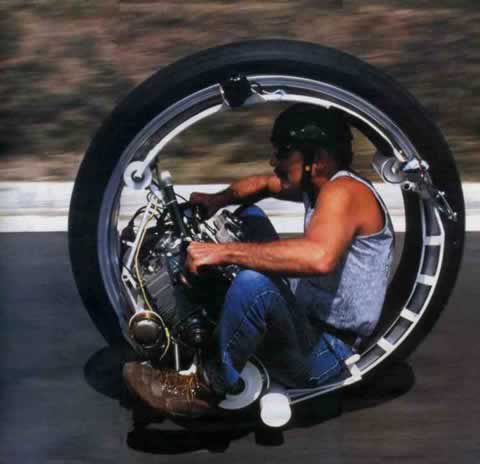 moto-a-une-roue-monowheel.jpg