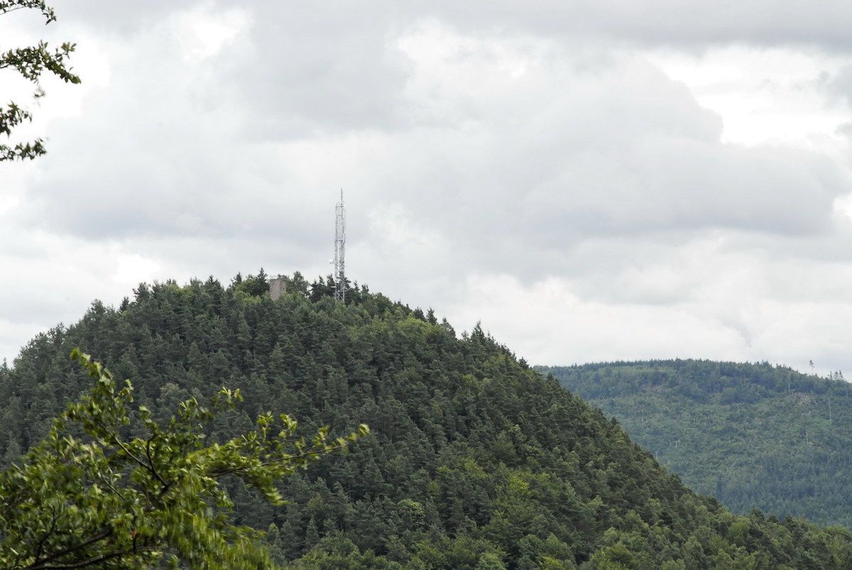 Photographies prises au cours de la montée à la Roche de Fouchon et depuis la Roche de Fouchon point de vue sur Bruyères.