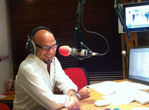 Bob Bellanca aux commandes d'un talk-show sur le paranormal sur Ado FM - Le  Zapping du PAF