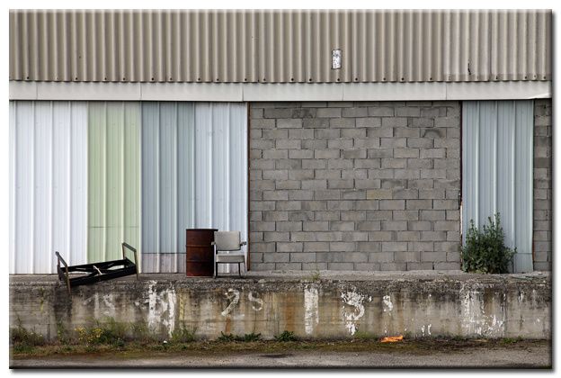 hangar 8 2 w