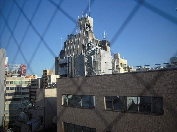 hotel tokyo gauche