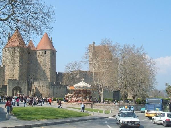 118---Visite-dans-et-autour-de-la-cit-----Carcassonne---Avril-2007.JPG