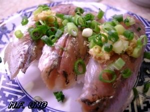 kaiten-sushi-1.jpg