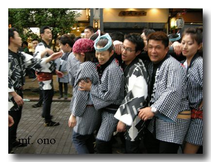 sanja-mikoshi-tomochan.jpg
