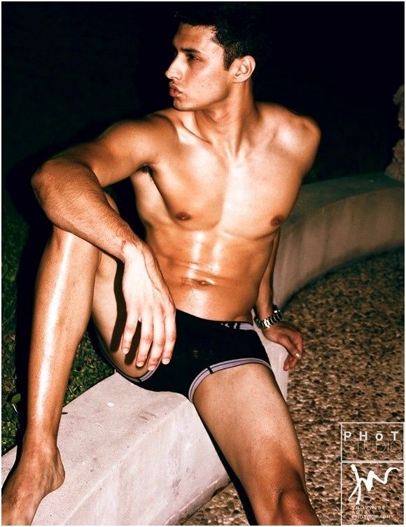 speedo-fetish-gay (2)