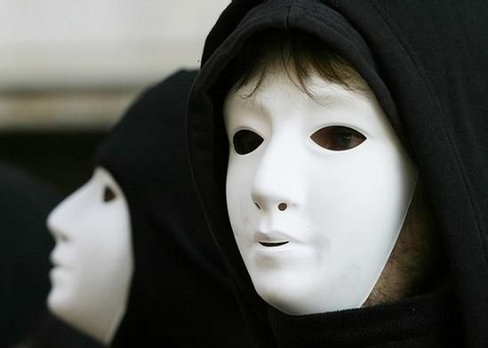 Le masque de l'imposture