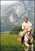 bayrou-cheval.jpg