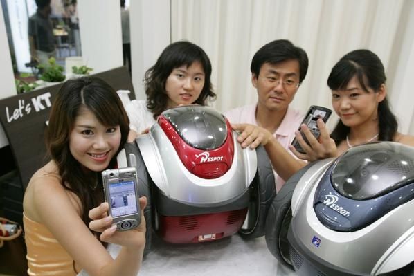Petit robot domestique Petit robots domestique - http://robots.over-blog.com/