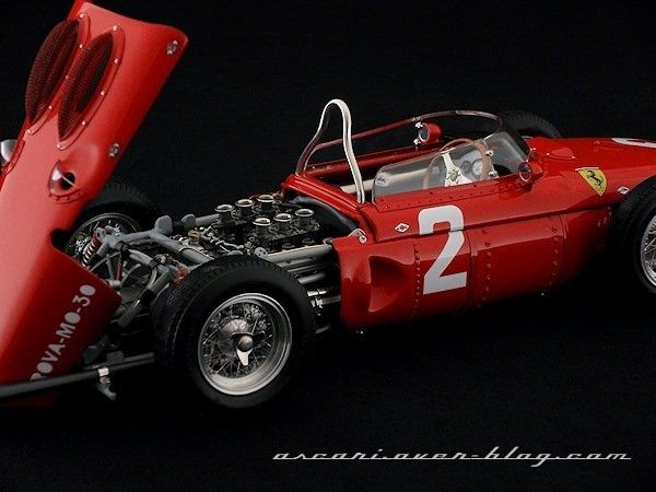 1-18 FERRARI 156 F1 PHILL HILL NUM 2 ITALIE 05
