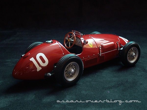 1-18 Ferrari 500 F2 N°10 Ascari Motorbox Exoto 05