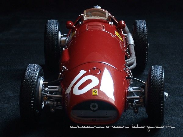 1-18 Ferrari 500 F2 N°10 Ascari Motorbox Exoto 12