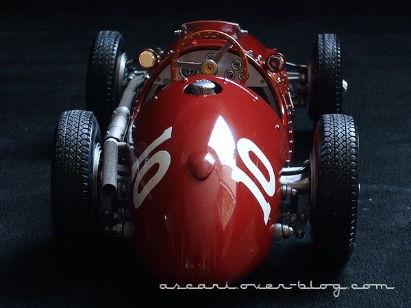 1-18 Ferrari 500 F2 N°10 Ascari Motorbox Exoto 13