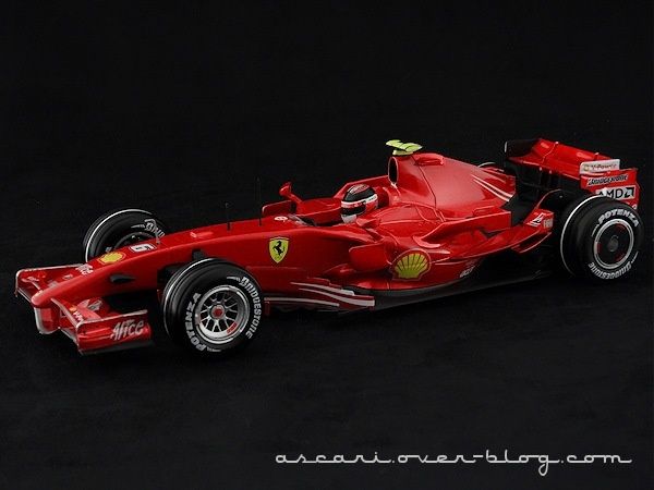 1-18 FERRARI F2007 RAIKKONEN HOT WHEELS 03