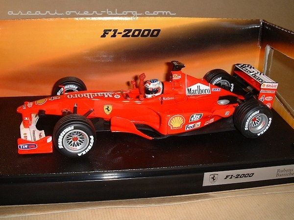 1-18 Ferrari F1-2000 Barrichello 1ere victoire Hot Wheels 1