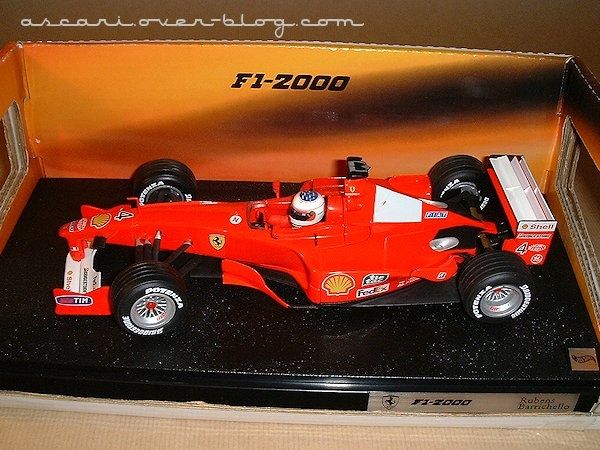 1-18 Ferrari F1-2000 Barrichello Hot Wheels