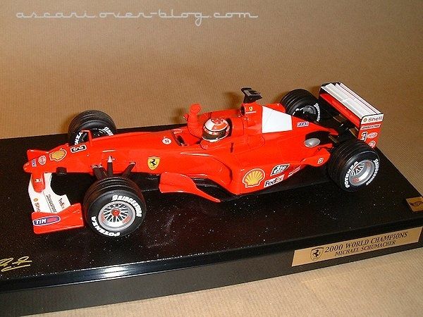 1-18 Ferrari F1-2000 N°1 Schumacher World Champio-copie-2