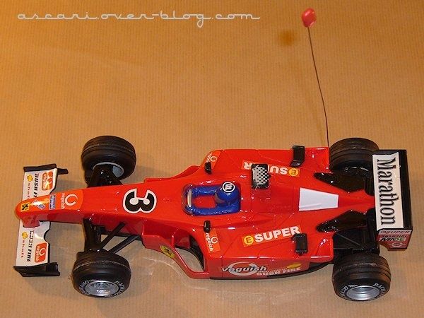 1-18 Ferrari F1-2000 N°3 radioc Da Changi 1