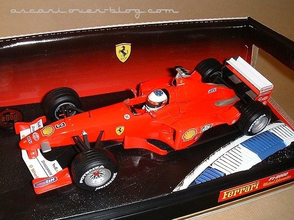 1-18 Ferrari F1-2000 presentation Schumacher Hot Wheels 1